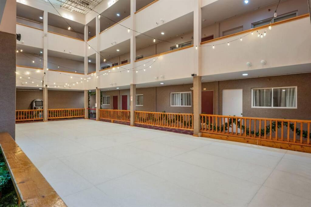 Stroll To Slopes, Village Area, Ski In-Out Mtlodge 329 Snowshoe Exterior photo